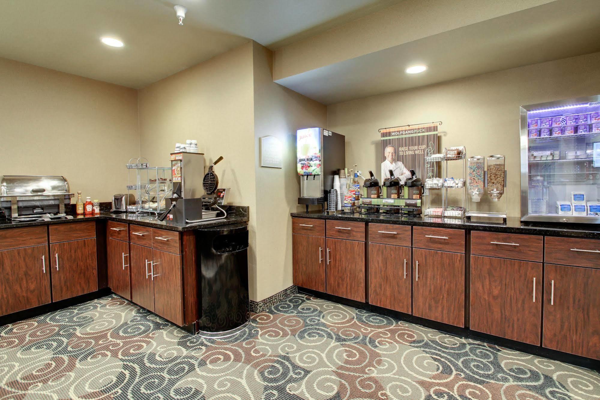 Cobblestone Inn & Suites - Schuyler Luaran gambar