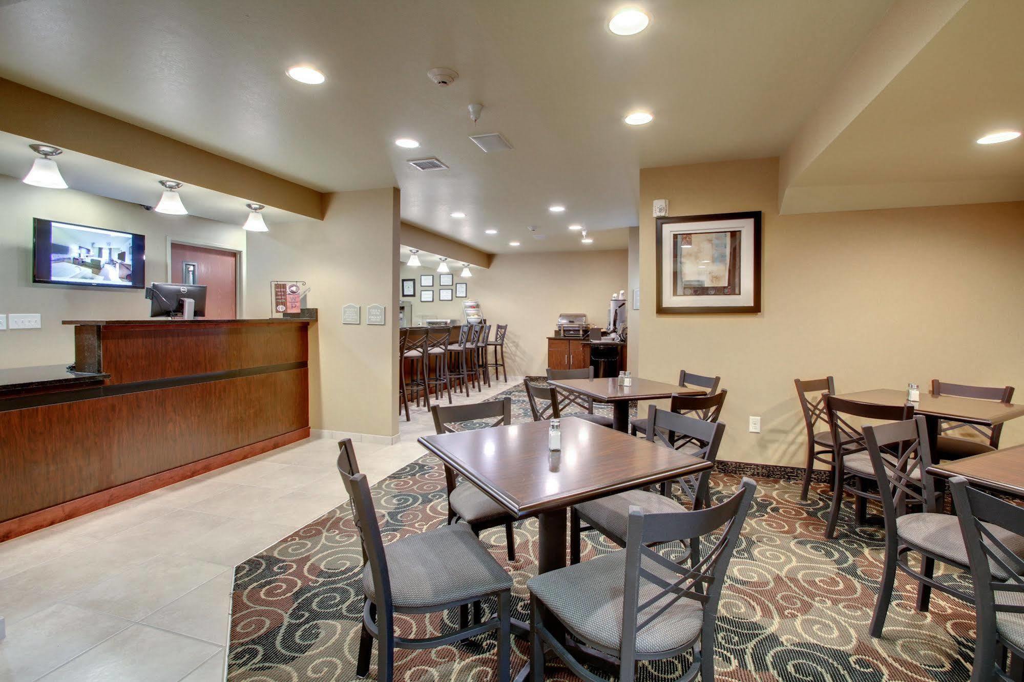 Cobblestone Inn & Suites - Schuyler Luaran gambar