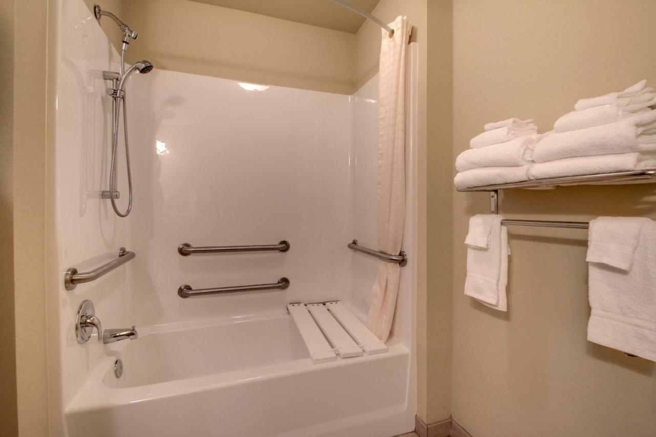 Cobblestone Inn & Suites - Schuyler Luaran gambar